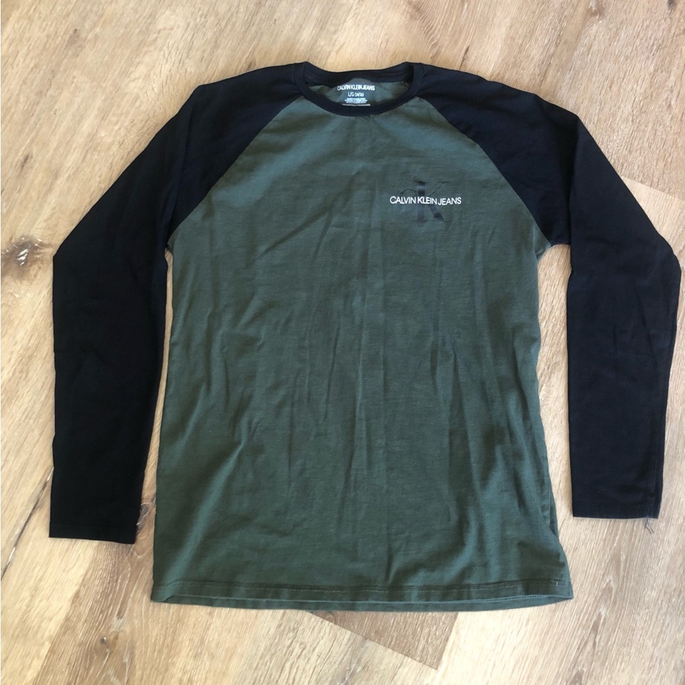 Calvin Klein Jeans Boys Olive Green & Black Long-Sleeve Raglan Tee